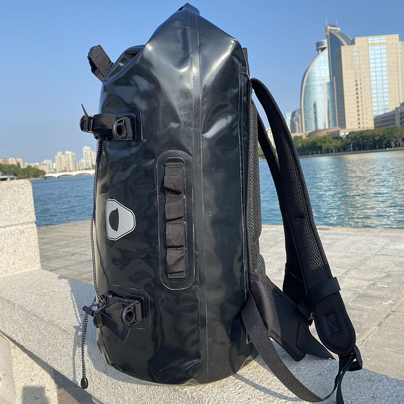 户外防水背包30L溯溪钓鱼多功能