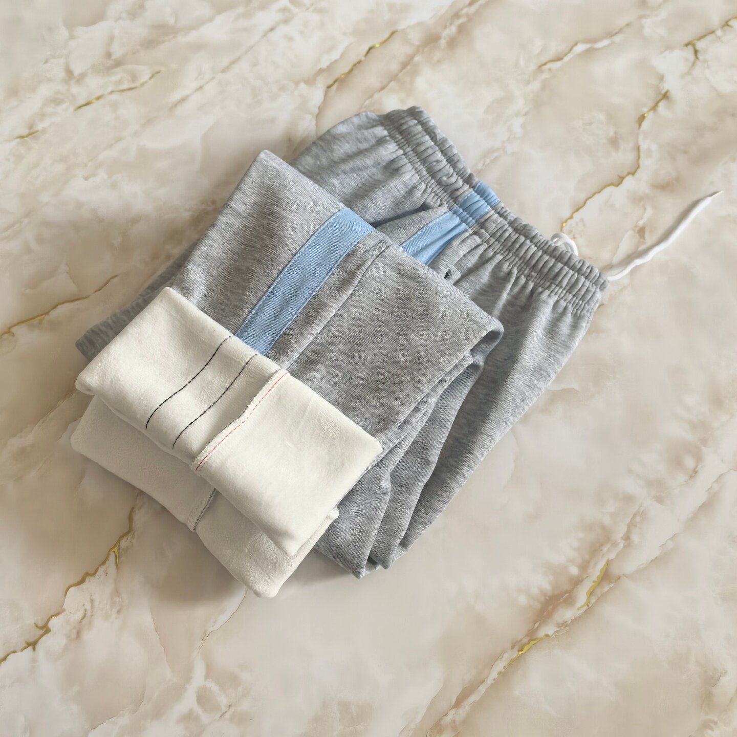 浅蓝宽条一杠灰色校服裤子秋冬季