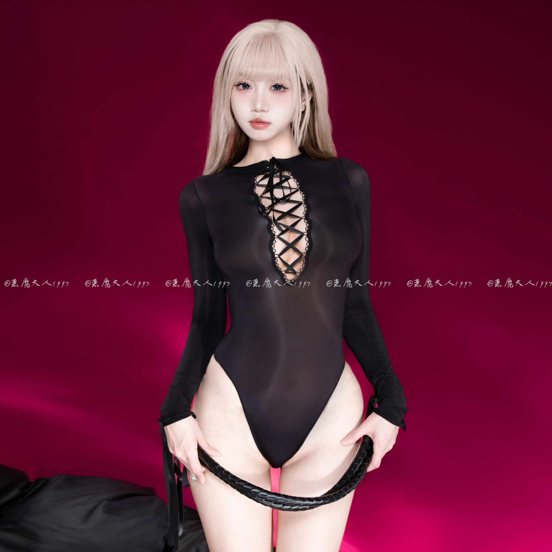 薄款油亮绑带连体衣情趣超薄内衣