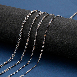 卉萱钛钢款锤十字O型项链欧美简约不锈钢镀18k金锁骨链素链配饰潮