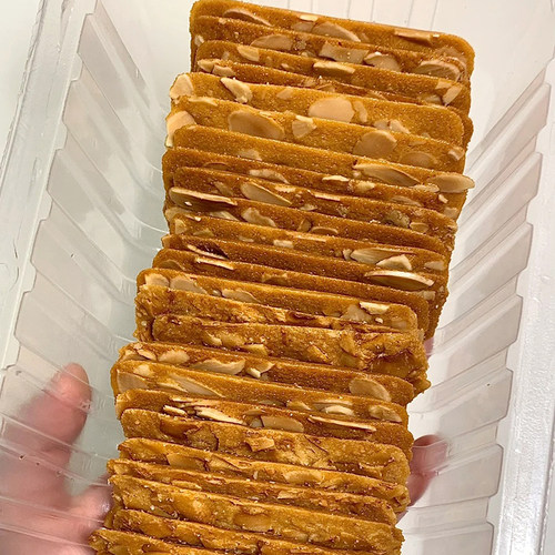莲木叙椰子坚果薄脆片酥脆香甜