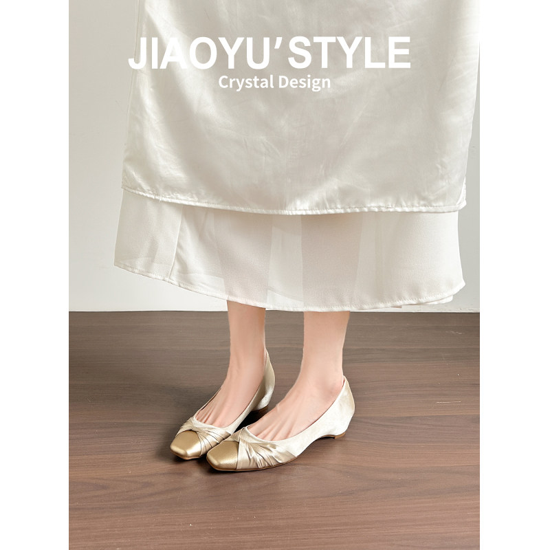 真皮~骄屿法式粗跟单鞋女2026新款浅口奶奶鞋通勤小香风玛丽珍鞋