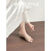 高跟编织拖鞋 女外穿2026新款 复古坡跟一字凉拖鞋 真皮骄屿露思同款