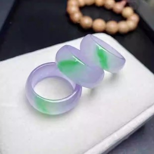 缅甸老坑翡翠色戒指紫飘绿冰种飘花扳指女生吊环玉饰紫罗兰宽戒圈