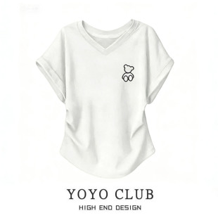 女装 t恤女大码 设计感显瘦上衣潮 独特好看减龄V领短袖 品牌折扣夏季