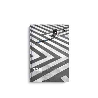 【现货】托比·希诺比:平衡英文摄影集人文景观精装Tobi Shinobi: Equilibrium Tobi Shonibare著Trope Publishing出版