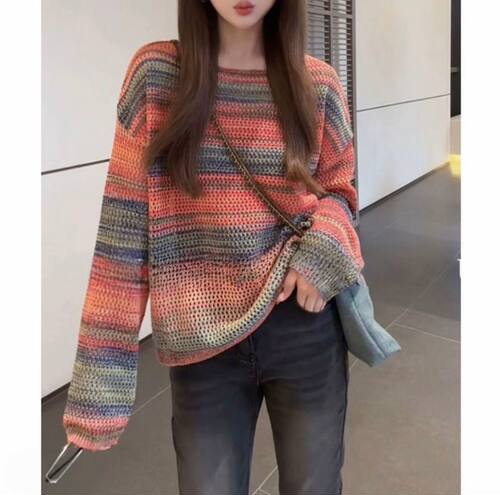 早秋慵懒风彩虹条纹套头毛衣女
