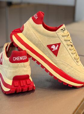 华夫阿甘男鞋春季款2025超轻软底休闲鞋时尚潮流绿色公鸡鞋