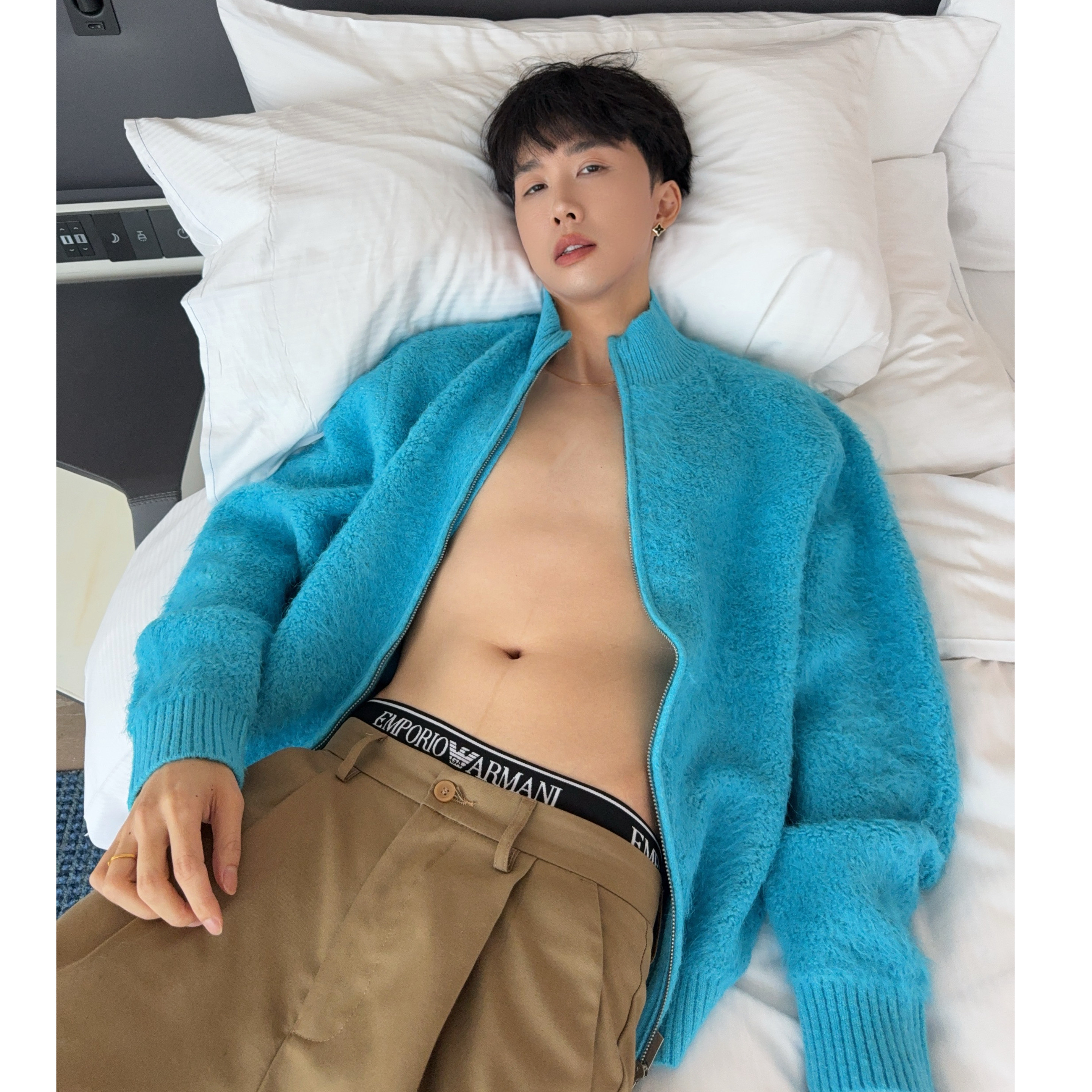 陈大富颗粒感毛绒立领开衫拉链毛衣男2025冬季宽松蓝色慵懒针织衫