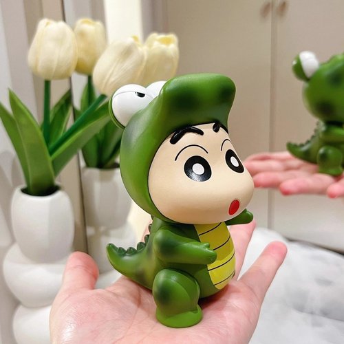 蜡笔小新鳄鱼COS系列可爱女生办公桌面车载机箱摆件公仔手办礼物