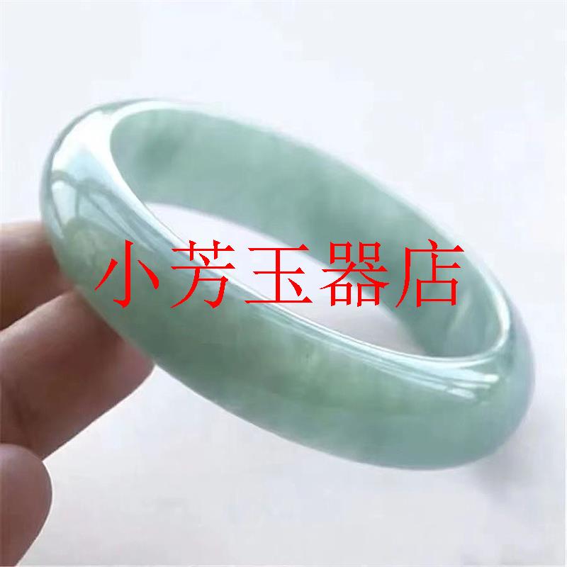 冰糯种纯色浅绿翡翠色宽条玉手镯