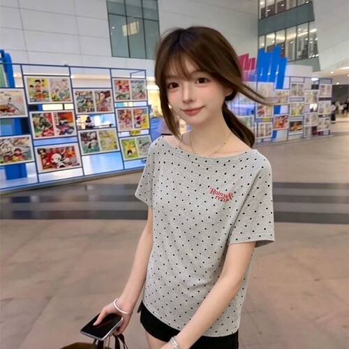 夏季新款韩系波点斜领露肩印花款设计感辣妹露肩宽松ins短袖T恤女