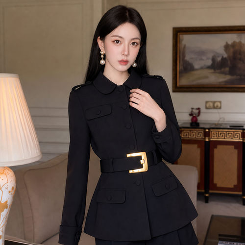 秋季气质轻奢黑色设计款束腰金扣西装外套+西装短裤套装女 P9013