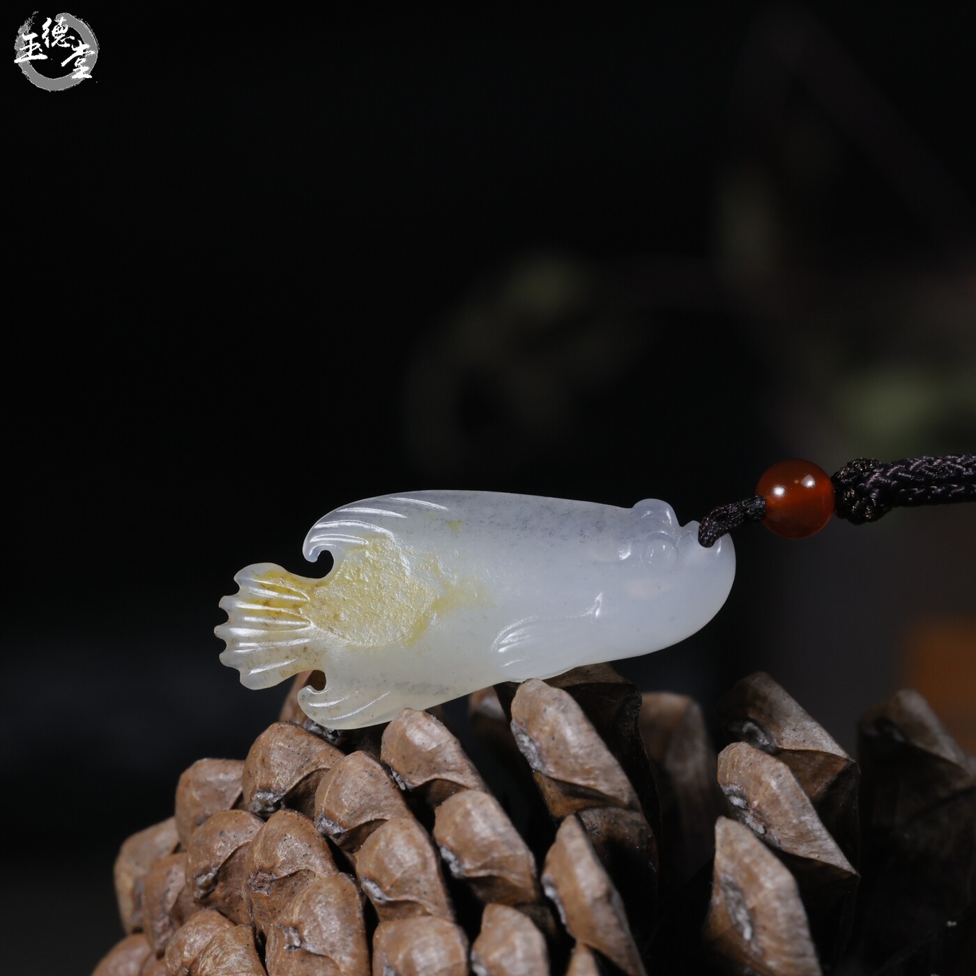 玉德堂新疆和田玉青花籽料鱼吊坠苏工玉鱼挂件和田玉小滴溜DIY