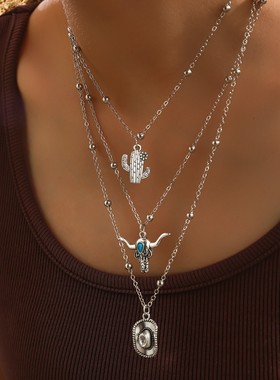 Vintage folk imitation turquoise silver bead clavicle chain