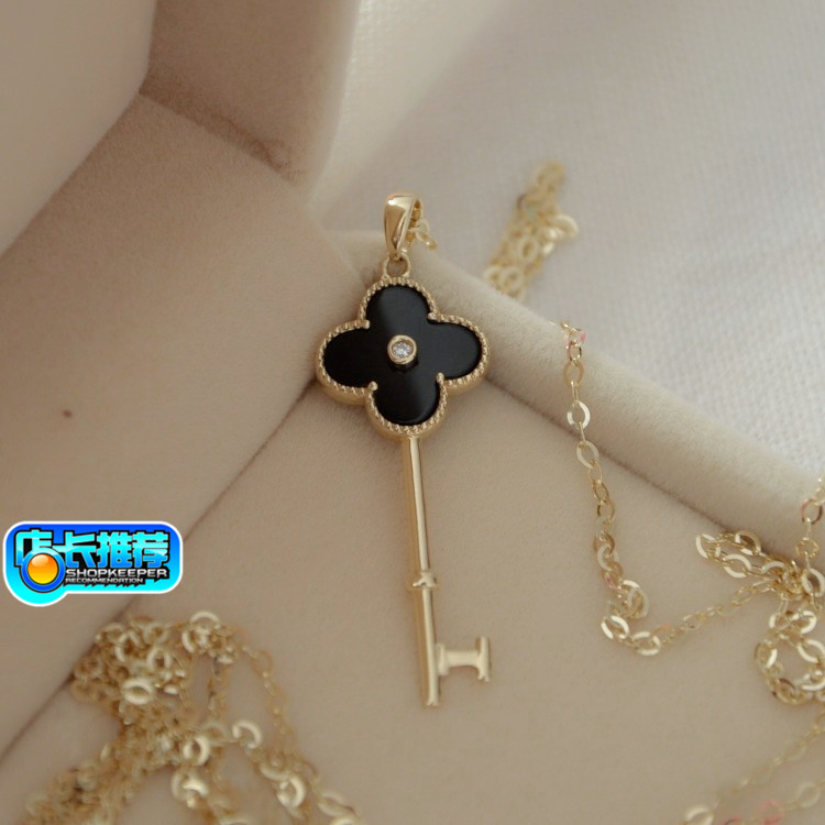 14K真金网红新款玛瑙镶石带钻幸运草单独吊坠毛衣o字链店铺保修