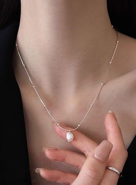 极简风巴洛克珍珠吊坠项链女款气质高级感百搭锁骨链时尚轻奢颈链