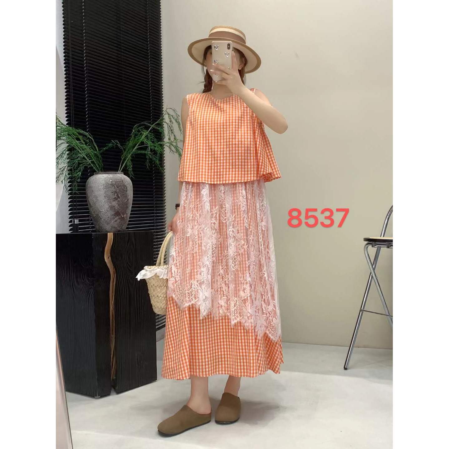 8537韩系格子背心裙女夏季2025新款蕾丝拼接撞色假两件连衣裙