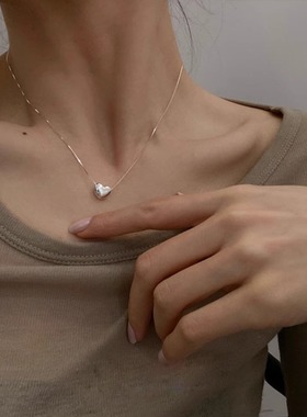 2025新款简约冷淡风爱心锁骨链
