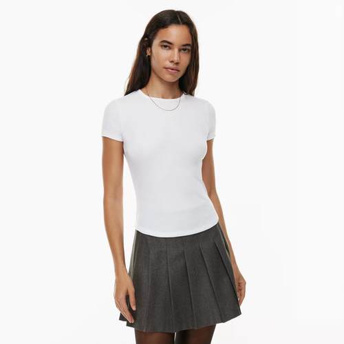 短袖修身款薄款坑条面料女装