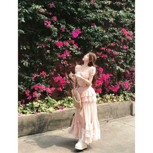 氛围感甜美碎花蛋糕长裙度假套装
