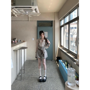 夏季新款日系甜美气质复古设计感翻领上衣搭配高腰背带裤两件套女