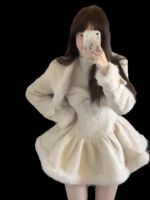 A two-piece set of French-style sweet and girlish plush patchwork coat with a sense of design and bow dress thumbnail 5
