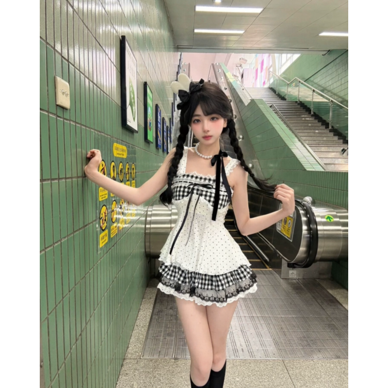 夏日独特漂亮超好看套装甜美拼接蕾丝假两件波点吊带上衣格子短裙
