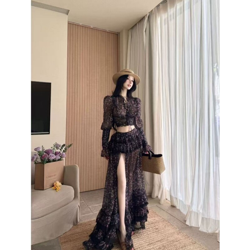 法式复古蕾丝边网纱短款上衣女2026年夏季性感海岛度假风低腰长裙