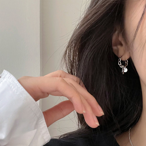 高级感耳钉复古银针女