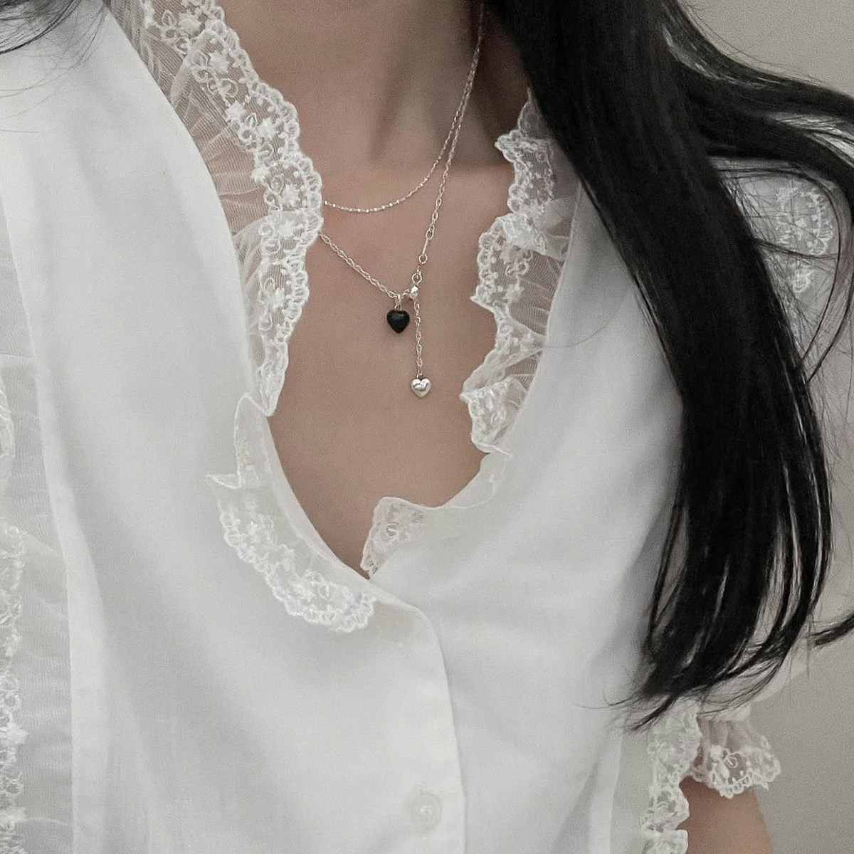 黑色爱心吊坠925纯银项链女款配饰高级感轻奢小众设计百搭锁骨链