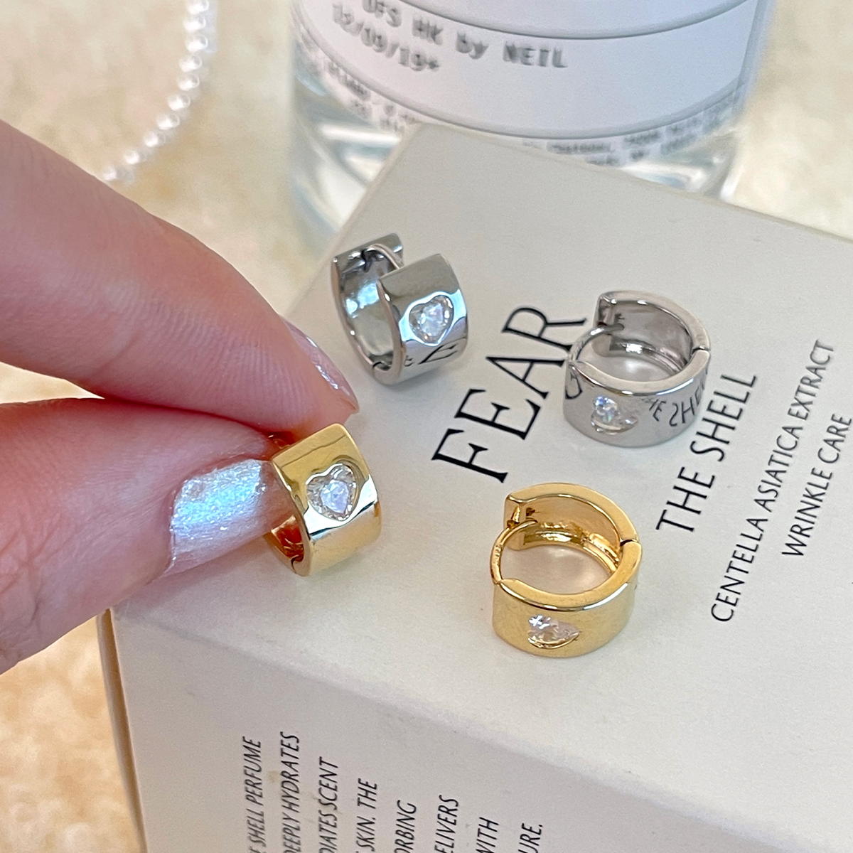 高级感圈圈爱心形锆石耳环