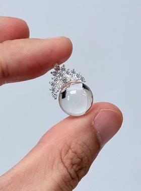 天然白水晶皇冠吊坠女款轻奢小众设计感项链送女友闺蜜生日礼物