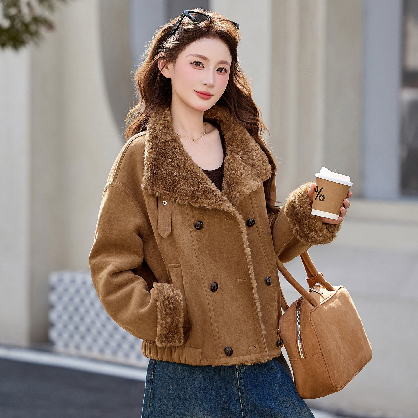 羊羔毛拼接机车服女冬2026新款小个子皮毛一体鹿皮绒休闲加厚外套