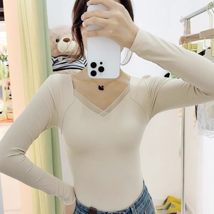 爱戴秋冬新款保暖背心61325女带胸垫一体式打底衫纯天然蚕丝上衣