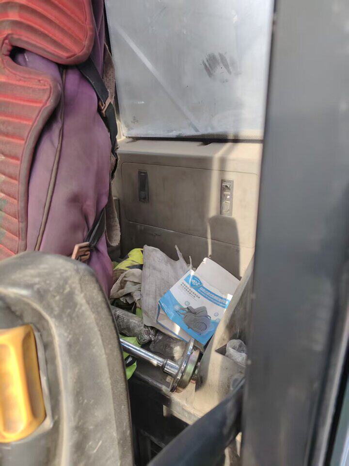 4月7日呼和浩特柳工牌挖掘机一台（型号：CLG965EHD，机号：LGC965EHHMC127170）网络拍卖公告