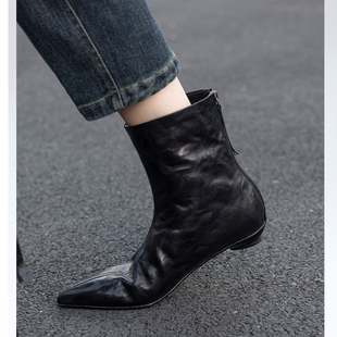 Kmeizu巨显瘦~3cm低跟尖头短靴女秋冬后拉链及踝时装靴真皮马丁靴