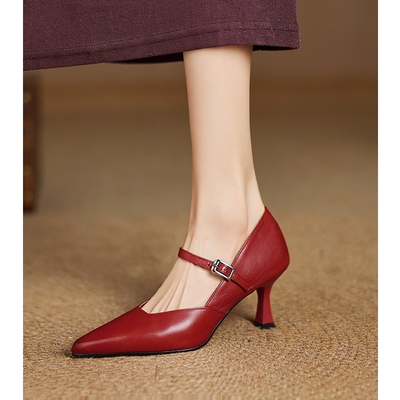 尖头一字扣带高跟鞋中跟玛丽珍