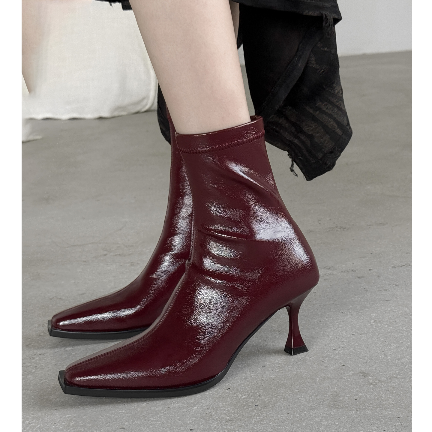 优雅细跟方头弹力瘦瘦靴及踝