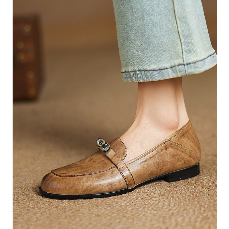 真皮法式粗跟单鞋平底乐福鞋