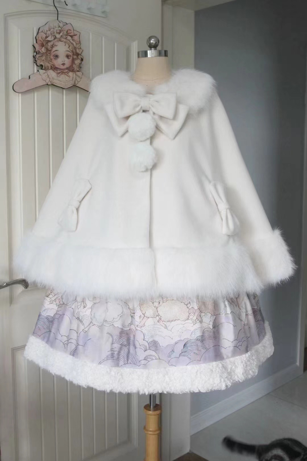 实体店现货|喵喵球超厚加绒羊毛呢lolita斗篷缝扣子的长耳兔