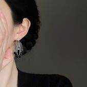 「黑天鹅」原创黑色流苏夸张耳环蚊香盘耳夹无耳洞女小众耳钉耳饰