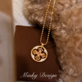 「魔法少女」精致设计感项链金色罗盘吊坠轻奢锁骨链气质颈链新款