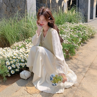 新款 温柔风森系长袖 白色连衣裙套装 女2026春季 两件套 减龄穿搭时尚
