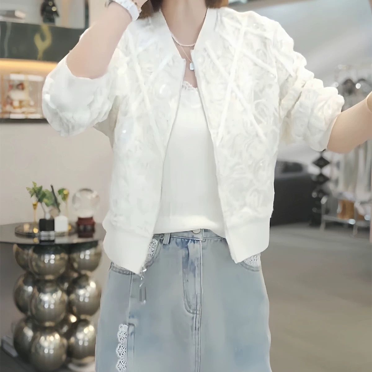 气质圆领提花蕾丝短款外套女2025春季新款时尚休闲长袖拉链上衣潮