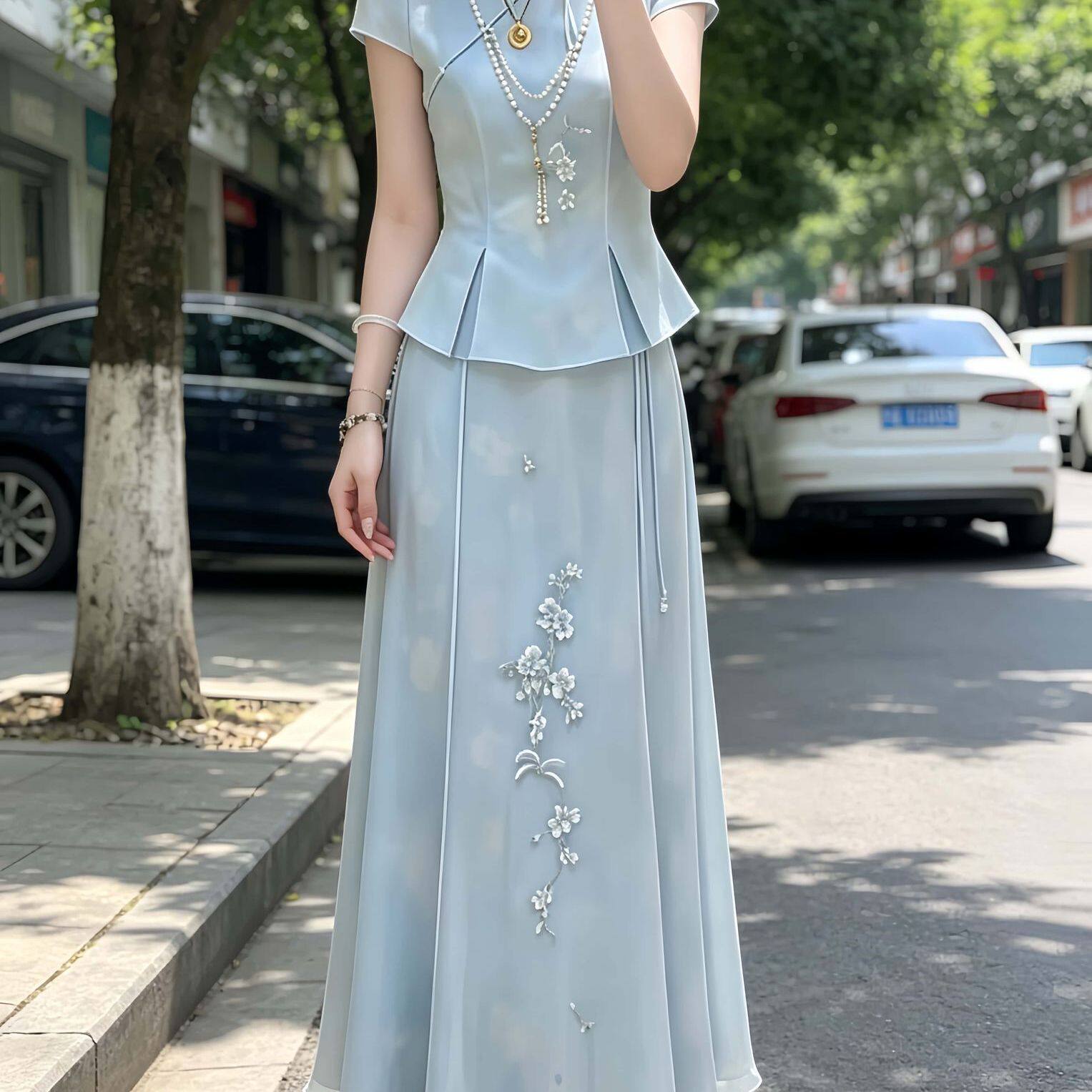 新中式改良马面裙套装女夏浅蓝气质刺绣上衣高腰半身裙显瘦两件套