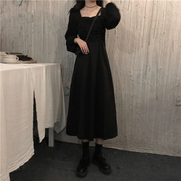 Real price black dress women's spring long sleeve French retro Hepburn square collar dress
