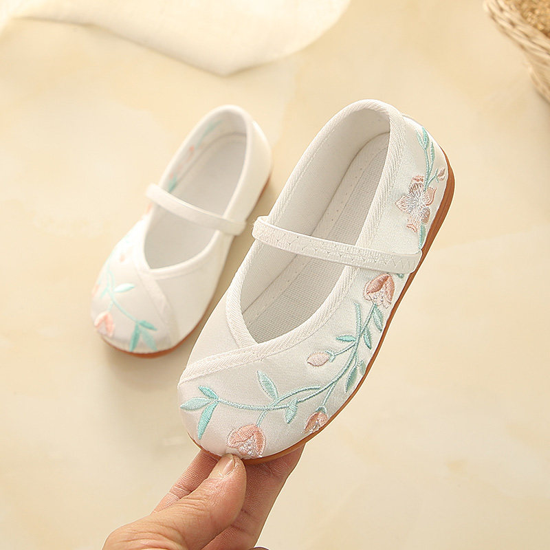 老北京女童绣花鞋民族风儿童布鞋传统童鞋公主鞋小白鞋宝宝汉服鞋|ruв категории детская обувь/детская обувь/между родителями и детьми обувь, традиционные ткани, обувь/Ручная вязка обувь - от Buy2taobao.com для оказания профессиональной услуги покупки агента Taobao