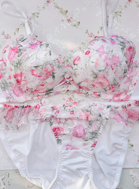 R家日系少女内衣花朵蕾丝刺绣女士文胸聚拢低鸡心圆盘22621