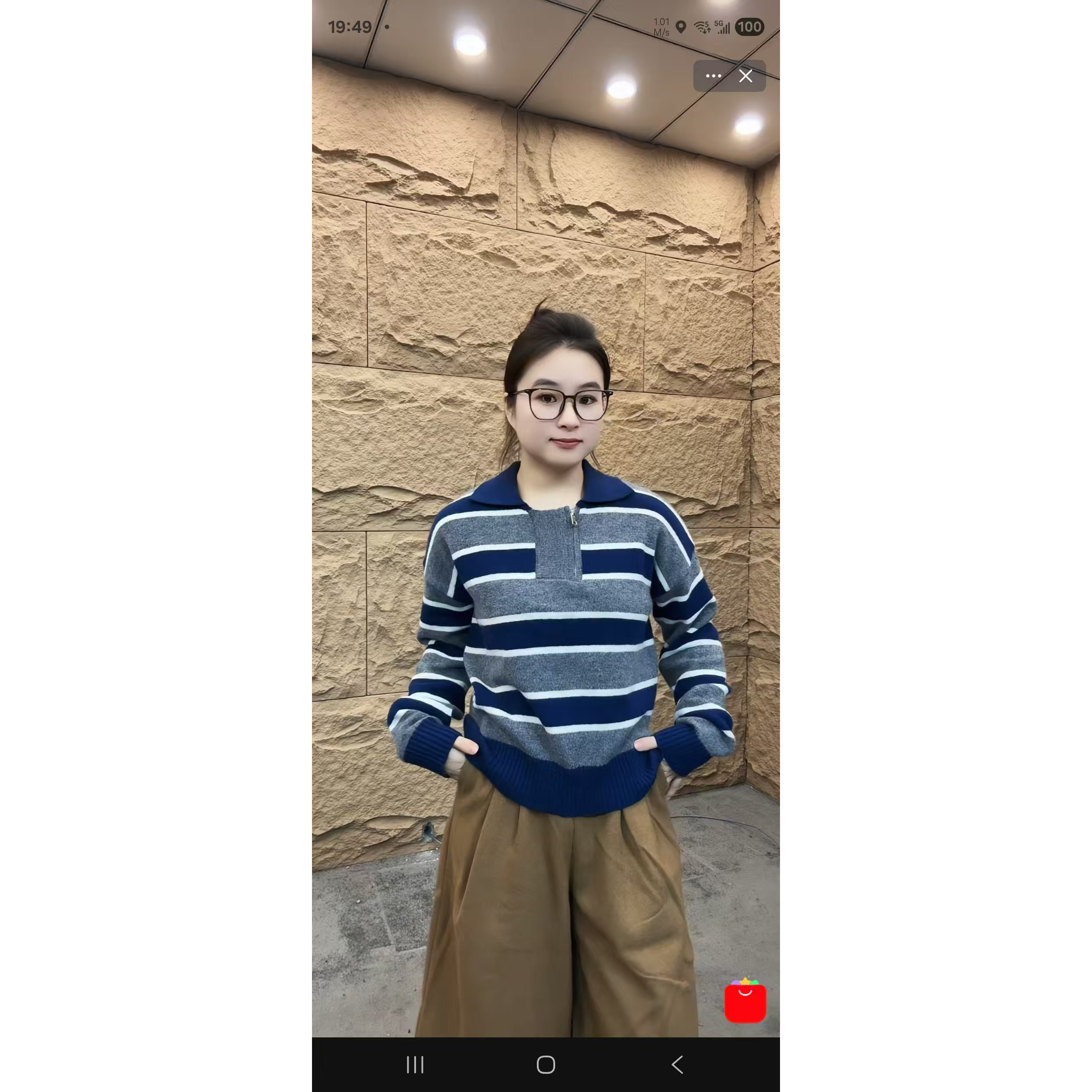 《曼曼专属》 Bc Polo领半拉链款